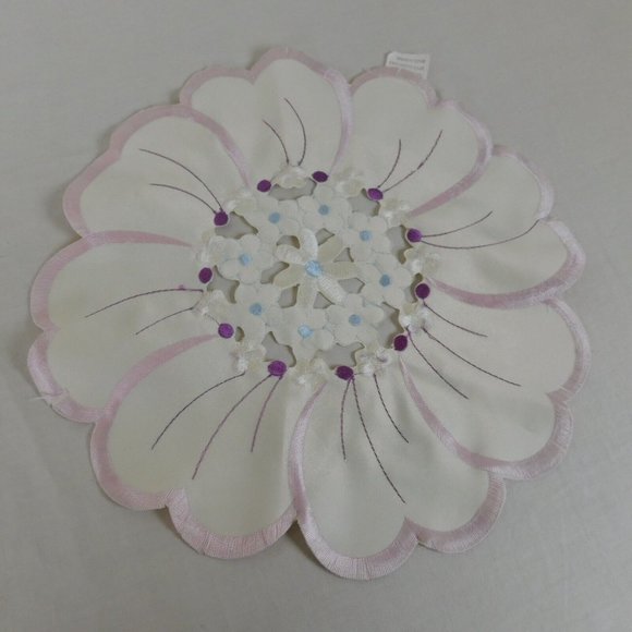 2 Round Embroidered Flower Petal Shape Purple Blue White Doily Table Topper 12.5 - Picture 2 of 8